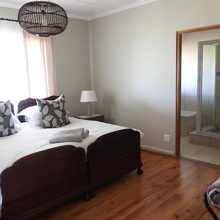 The Ranch House At African Safari Lodge Grahamstown Buitenkant foto