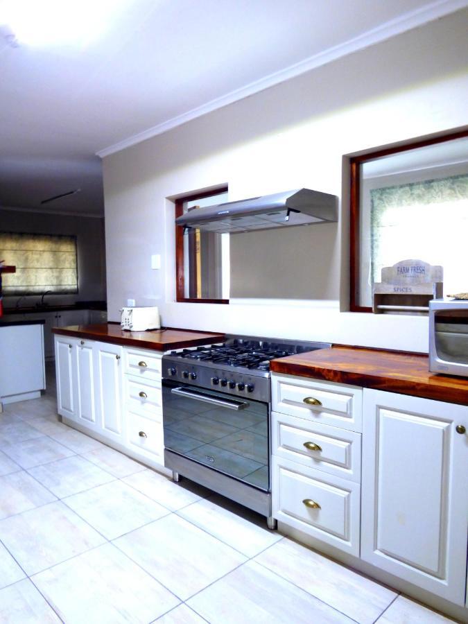 The Ranch House At African Safari Lodge Grahamstown Buitenkant foto